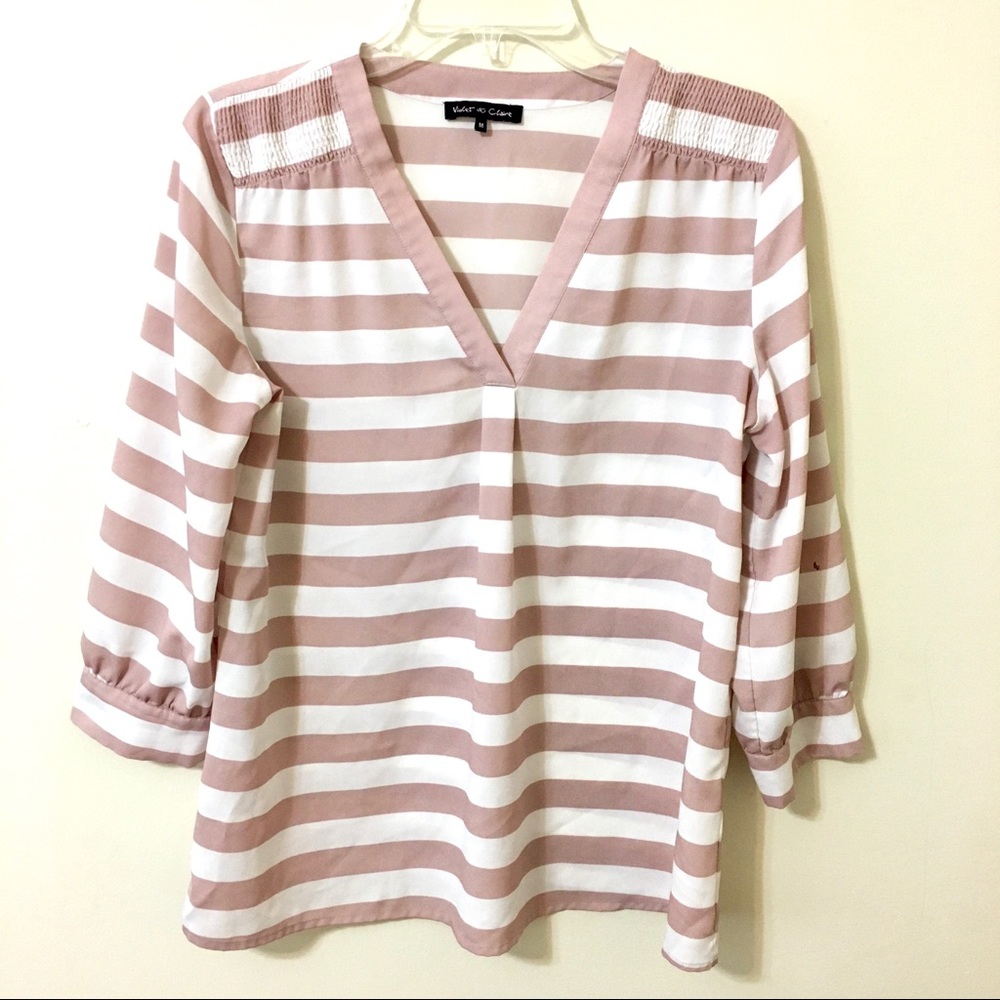 ✨4/$25✨ Violet & Claire Blouse Pink/Cream Size 3/4 Sleeves M Medium